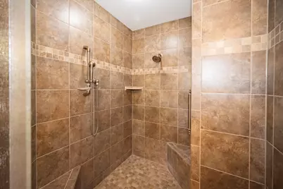 1512 W County Line Rd, Mequon, WI 53092 - Photo 32