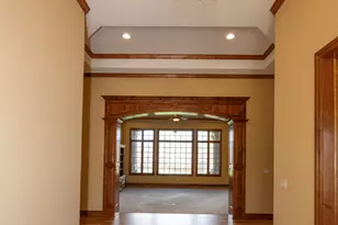 1512 W County Line Rd, Mequon, WI 53092 - Photo 4