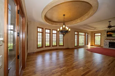 1512 W County Line Rd, Mequon, WI 53092 - Photo 24