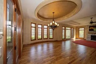 1512 W County Line Rd, Mequon, WI 53092 - Photo 24