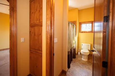 1512 W County Line Rd, Mequon, WI 53092 - Photo 36