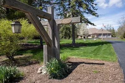1512 W County Line Rd, Mequon, WI 53092 - Photo 70