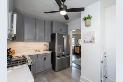 1614 E Kenmore Pl, Shorewood, WI 53211 - Photo 12