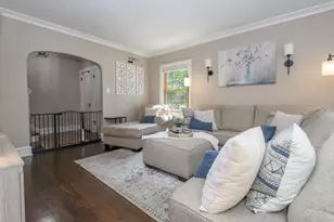 1614 E Kenmore Pl, Shorewood, WI 53211 - Photo 6
