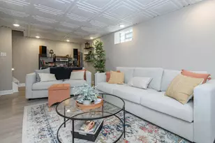 1614 E Kenmore Pl, Shorewood, WI 53211 - Photo 24