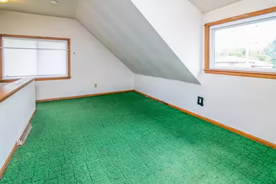 716  Glacier Rd, Pewaukee, WI 53072 - Photo 22