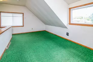 716 Glacier Rd, Pewaukee, WI 53072 - Photo 22