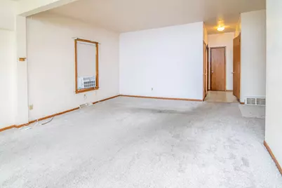716  Glacier Rd, Pewaukee, WI 53072 - Photo 12