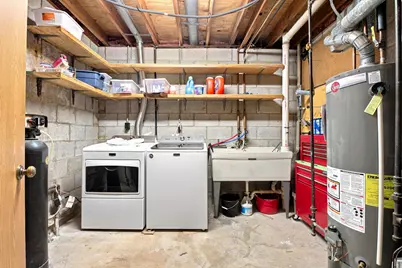 8141 S 88th St, Franklin, WI 53132 - Photo 20