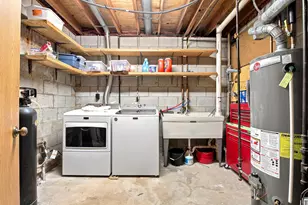 8141 S 88th St, Franklin, WI 53132 - Photo 20