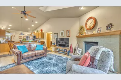 3526 N 48th Pl, Sheboygan, WI 53083 - Photo 4