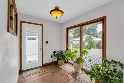 2710  6 Mile Rd, Racine, WI 53402 - Photo 14