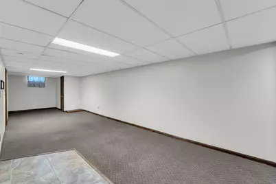 2710  6 Mile Rd, Racine, WI 53402 - Photo 28