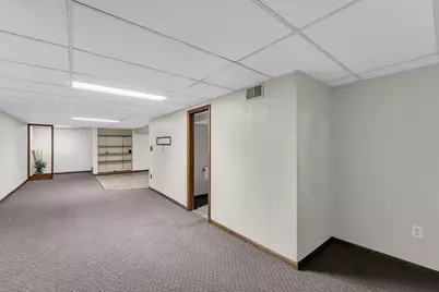 2710  6 Mile Rd, Racine, WI 53402 - Photo 30