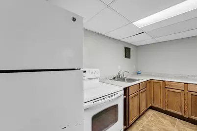 2710  6 Mile Rd, Racine, WI 53402 - Photo 26