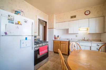 2172 S 84th St #2174R, 2176R, West Allis, WI 53227 - Photo 4