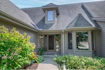 665  Machenry Cir #C, Brookfield, WI 53045 - Photo 2