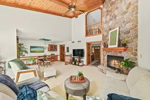 665 Mac Henry Cir, Brookfield, WI 53045 - Photo 12