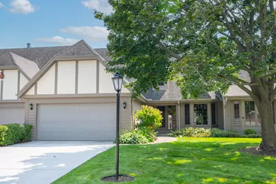 665  Machenry Cir #C, Brookfield, WI 53045 - Photo 4