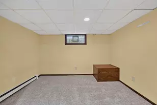3364 S 17th St, Milwaukee, WI 53215 - Photo 26