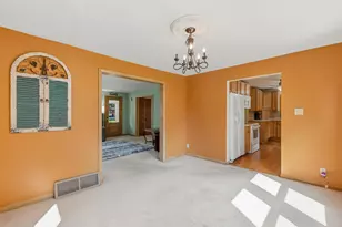 317 E Pleasant St, Oconomowoc, WI 53066 - Photo 8