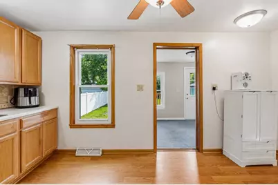 317 E Pleasant St, Oconomowoc, WI 53066 - Photo 14