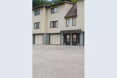5241  33rd St #8, La Crosse, WI 54601 - Photo 2