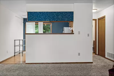 5241  33rd St #8, La Crosse, WI 54601 - Photo 8