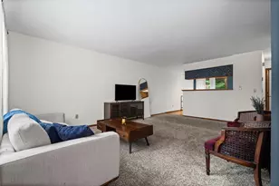 5241 33rd St, La Crosse, WI 54601 - Photo 6