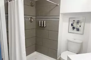 7127 N 43rd St, Milwaukee, WI 53209 - Photo 12