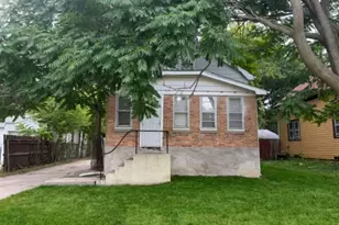 7127 N 43rd St, Milwaukee, WI 53209 - Photo 1
