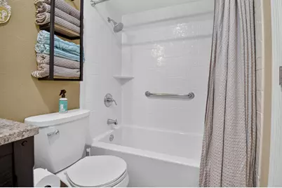 3830  Lakeview Dr, Racine, WI 53403 - Photo 20