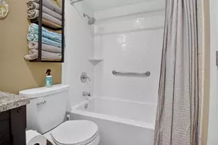 3830 Lakeview Dr, Racine, WI 53403 - Photo 20