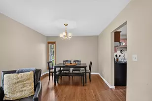 3830 Lakeview Dr, Racine, WI 53403 - Photo 14