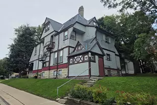 761 N 25th St, Milwaukee, WI 53233 - Photo 12