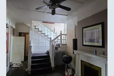 761 N 25th St, Milwaukee, WI 53233 - Photo 8