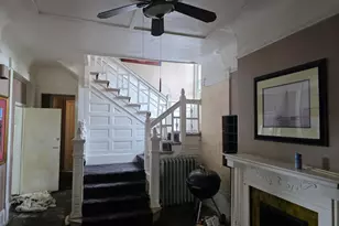761 N 25th St, Milwaukee, WI 53233 - Photo 8