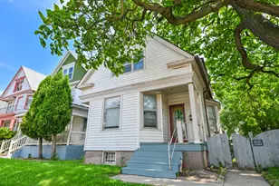 1219 W Windlake Ave, Milwaukee, WI 53215 - Photo 2