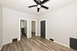 1219 W Windlake Ave, Milwaukee, WI 53215 - Photo 14