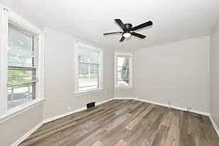 1219 W Windlake Ave, Milwaukee, WI 53215 - Photo 4