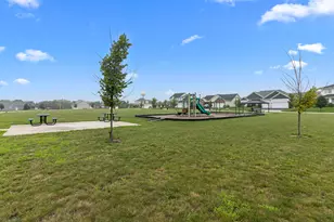 555 N Boulder Ridge Dr, Lake Geneva, WI 53147 - Photo 28