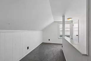 7935 W Becher St, West Allis, WI 53219 - Photo 32