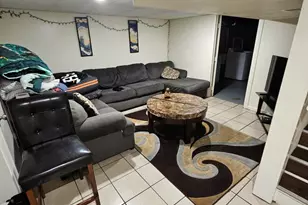 10434 W Kiehnau Ave, Milwaukee, WI 53224 - Photo 8
