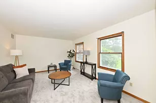 W4708 Pine Ct, Lafayette, WI 53121 - Photo 4