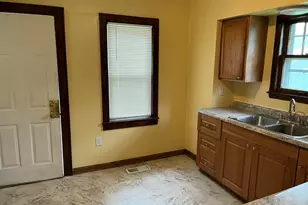 4556 N 29th St, Milwaukee, WI 53209 - Photo 14