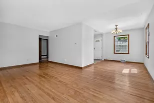 5360 N 107th St, Milwaukee, WI 53225 - Photo 8