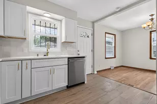 5360 N 107th St, Milwaukee, WI 53225 - Photo 14