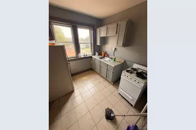2613 W Capitol Dr, Milwaukee, WI 53206 - Photo 6