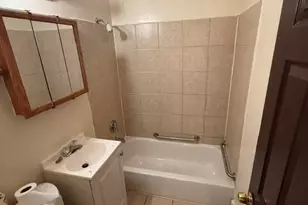 2613 W Capitol Dr, Milwaukee, WI 53206 - Photo 14