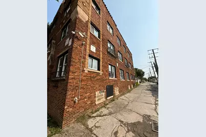 2613 W Capitol Dr, Milwaukee, WI 53206 - Photo 30